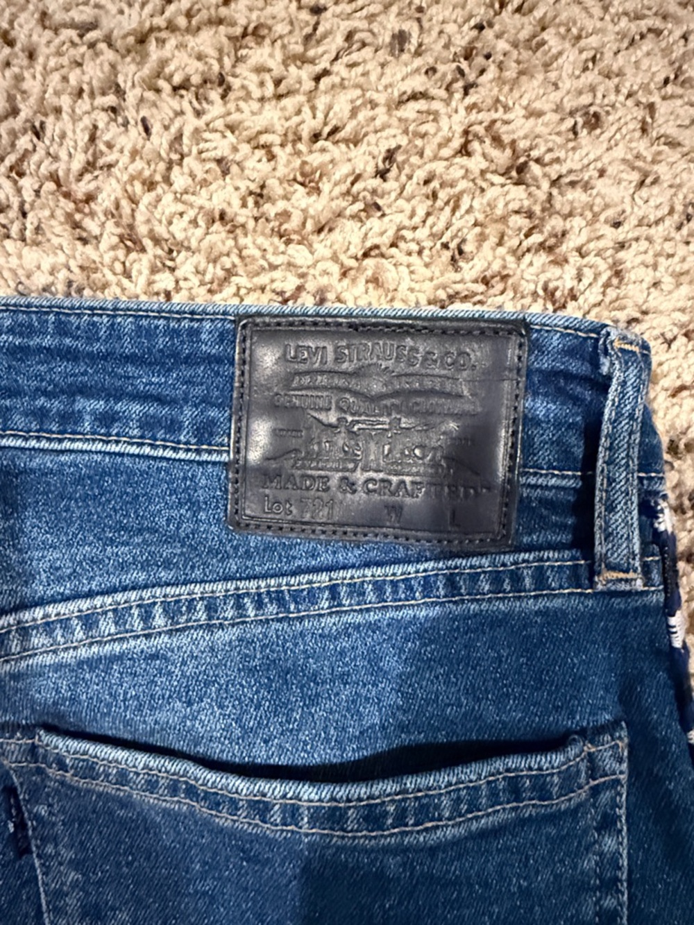 Levi’s size 30 high rise skinny raw hem jeans with patterned sides - Picture 4 of 4